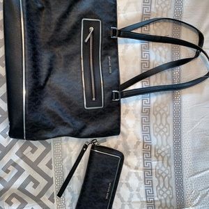 Used Michael Kors handbag and matching wallet